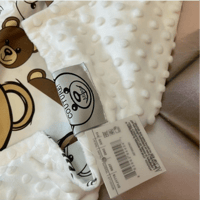 بطانية موسكينو مواليد