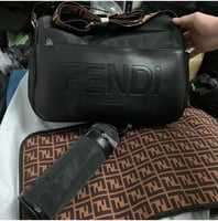 شنطة فيندي للمواليد