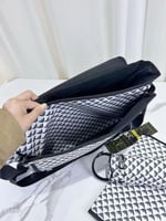 شنطة ارماني فخمة