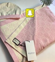 بطانية قوتشي مع قبعة بوجهين