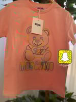 تيشيرت موسكينو مطرز