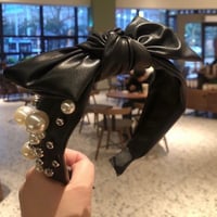 طوق شعر جلد مع لولو