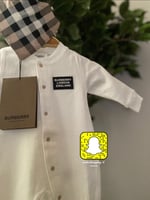 طقم بيربري مع صدرية للجنسين