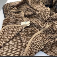 بطانية فيندي صوف ناعم