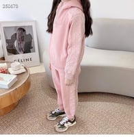 بدلة بيربري بقبعة محشية فرو