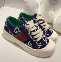 جزم قوتشي مطرز