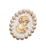 بروش انيق لولو