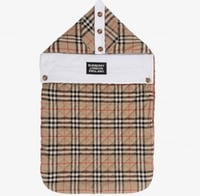 مدس بيربري فخم للجنسين