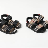 صندل بيربري ولادي