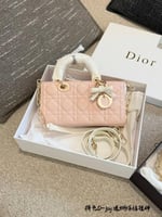 وردي و ابيض