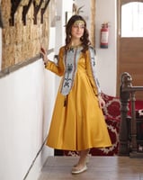 فستان يوم التأسيس محير تفته استريتش كموني