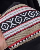 عباية شتوية سدو متوفره باللون الأسود والرمادي