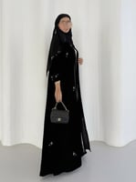 عباية مخمل مطرز