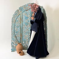 عباية بليزر باربي مع مخمل