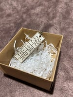 ميدالية مفتاح لوحة سيارة مع عبارة