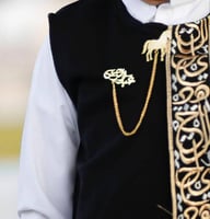 بروش الخيل مع الاسم
