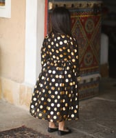 فستان الفخامه لون اسود بشعار يوم التأسيس