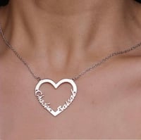 سلسال شكل قلب مع اضافة اسمين