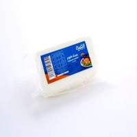 جبنة حلوم بحجم 220 جرام ويحتوي على 686.4 سعرة حرار...