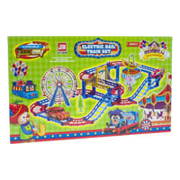 مضمار سيارات يتميز بحجمه الكبير بمختلف الاكسسوارات...