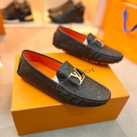 حذاء لويس فيتون رجالي شامل ملحقات الماركة