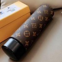 كوب حراري ماركة لويس فيتون شامل الملحقات