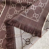 سكارف قوتشي للتوصيل الفوري مع تغليف الماركة