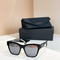 نظارات دولتشي قبانا شامل ملحقات الماركة