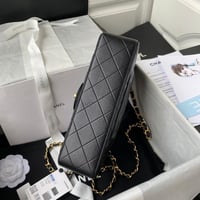 شنطة شانيل كلاسيك فلاب جلد كافيار حجم صغيرمقاس23شا...