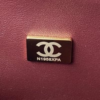 شنطة شانيل كلاسيك فلاب جلد كافيار حجم صغيرمقاس23شا...