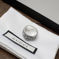 خاتم فضة ماركة قوتشي