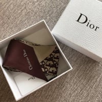 ديور سكارف حريري