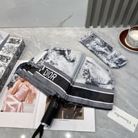 مظلة شمسية من ديور مع وقاية من الاشعة فوق البنفسجي...