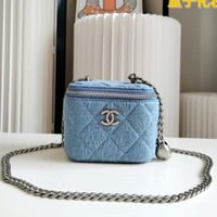 شنطة شانيل حجمين ماستر شامل الملحقات