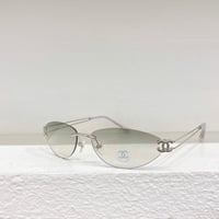 نظارات شانيل شامل الملحقات