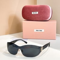 نظارت ميوميو شامل تغليف الماركة