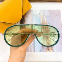 نظارات لويفي ماستر شامل الملحقات