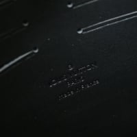 باوتش لويس فيتون شامل ملحقات الماركة