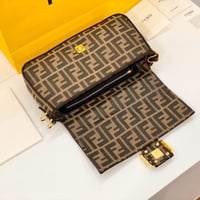 شنطة فندي شامل الملحقات حجم 26