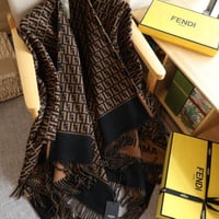 شال فندي لونين ماستر شامل الملحقات