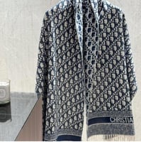 شال ديور للتوصيل الفوري ماستر لون كحلي شامل الملحق...