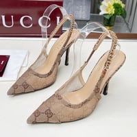 كعب قوتشي مع العلبة