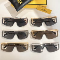 نظارات فندي شامل تغليف الماركة