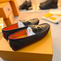 حذاء لويس فيتون رجالي شامل ملحقات الماركة