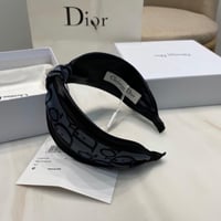 طوق شعر ديور لونين ماستر