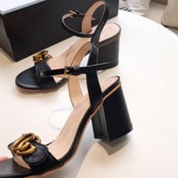 حذاء كعب قوتشي جودة عالية شامل الملحقات