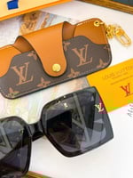 نظارات لويس فيتون ماستر مع الحقيبه والملحقات