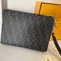 باوتش فندي حجم صغير شامل الملحقات