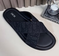 اسود قماش شعار ديور