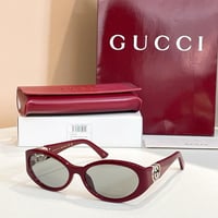 نظارات قوتشي شامل ملحقات الماركة